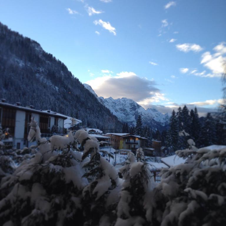 Hotel Chalet All'Imperatore Madonna di Campiglio Luaran gambar