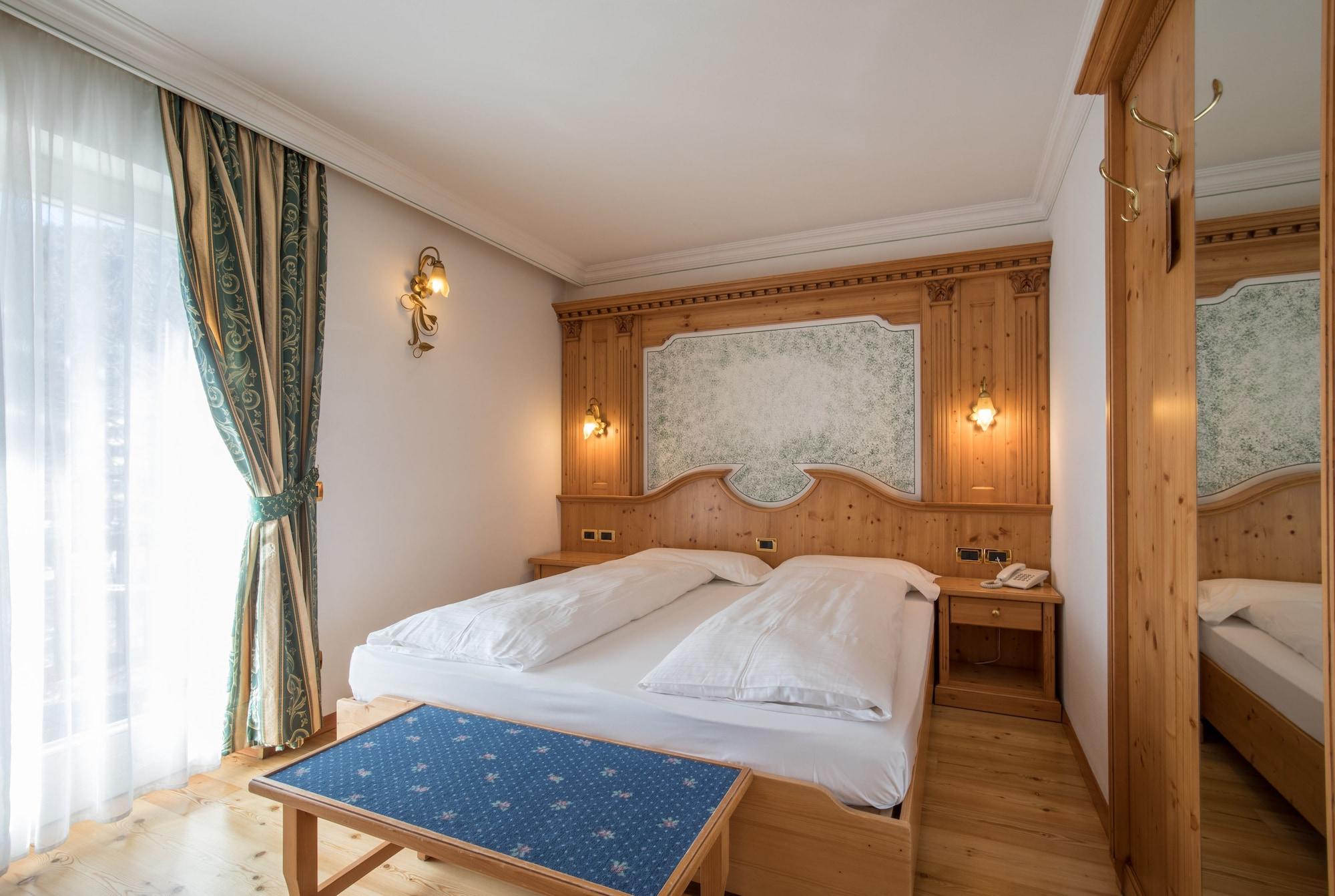 Hotel Chalet All'Imperatore Madonna di Campiglio Luaran gambar