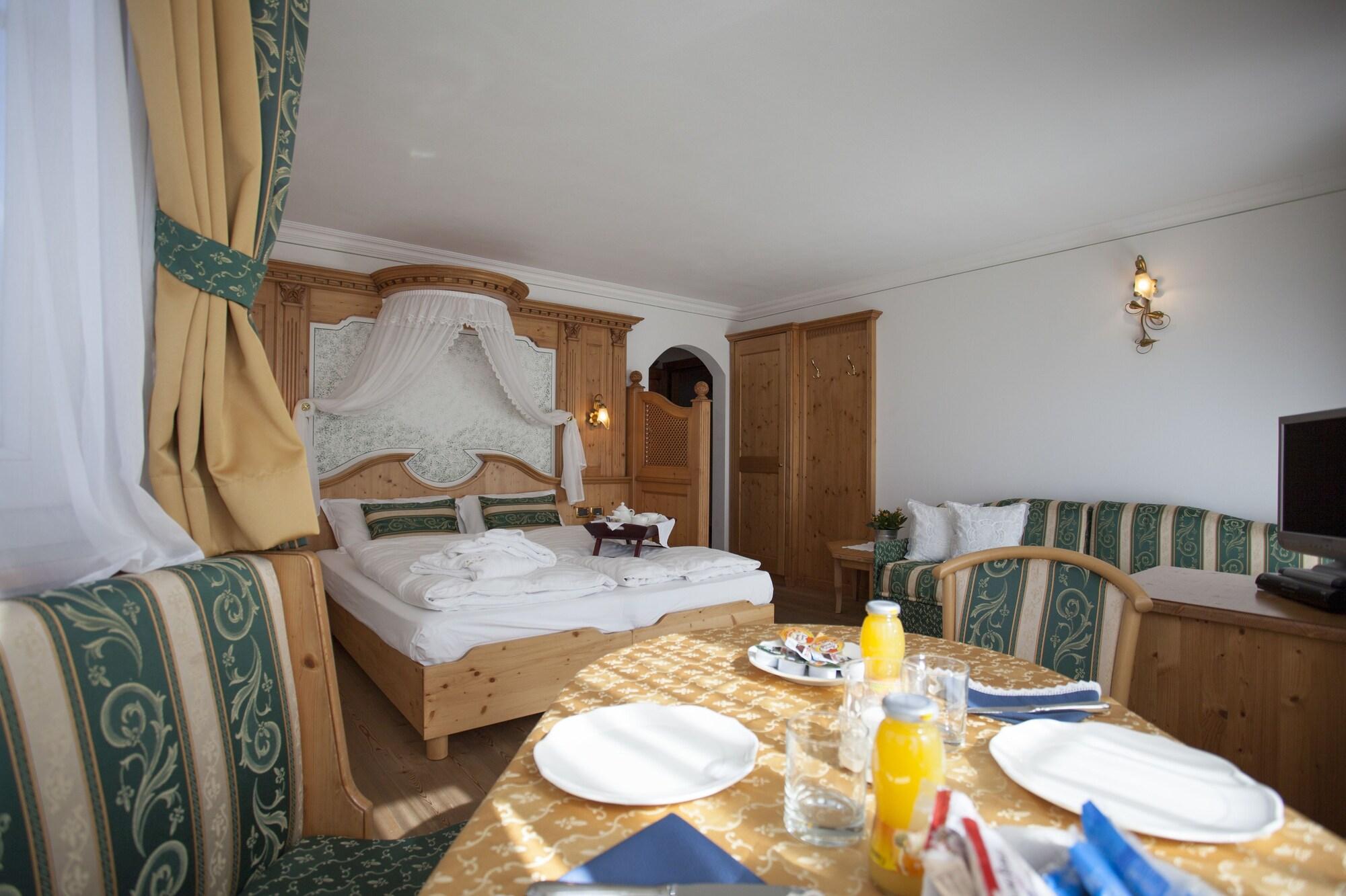 Hotel Chalet All'Imperatore Madonna di Campiglio Luaran gambar