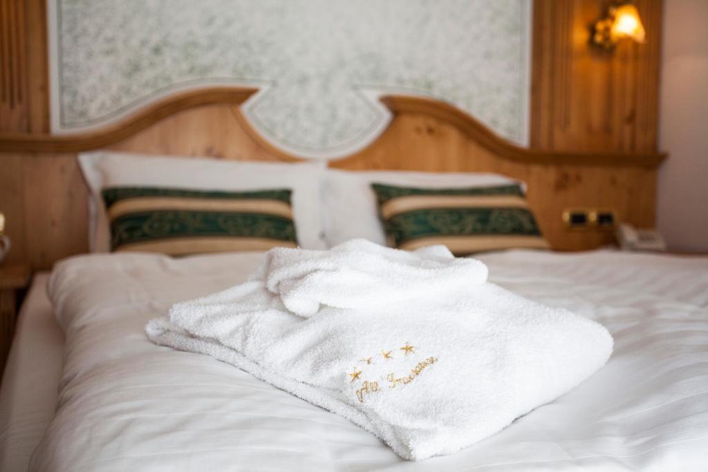 Hotel Chalet All'Imperatore Madonna di Campiglio Luaran gambar