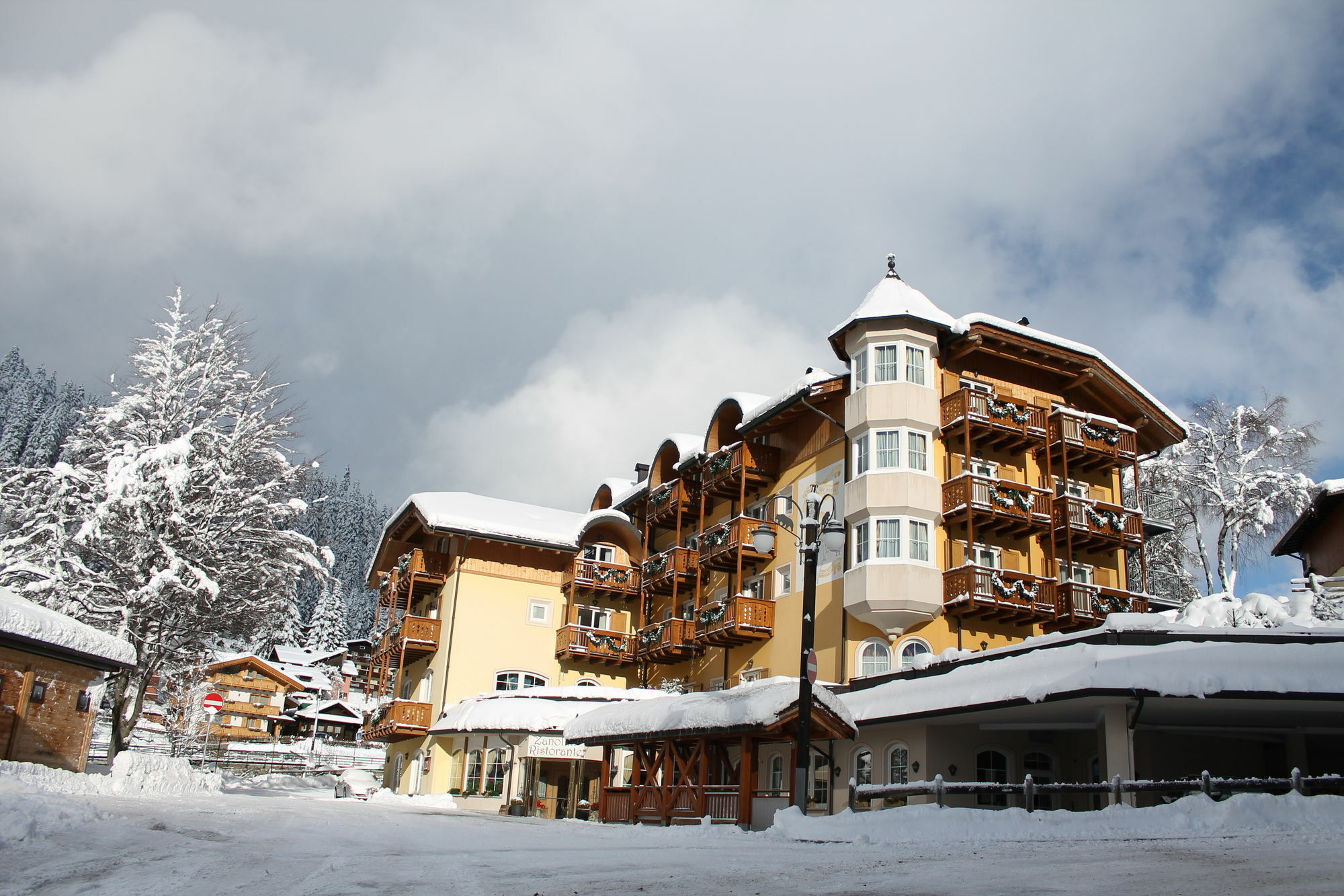 Hotel Chalet All'Imperatore Madonna di Campiglio Luaran gambar